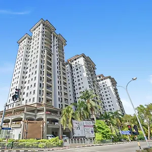 1 Bedroom Apartment, Melaka Cbd Town Center- Hosted By Private Locals Resident, Balcony With City Skyline View Or Seaview, Opposite Malls, Tv Box, 5 Minutes To Jonker Street, Malacca